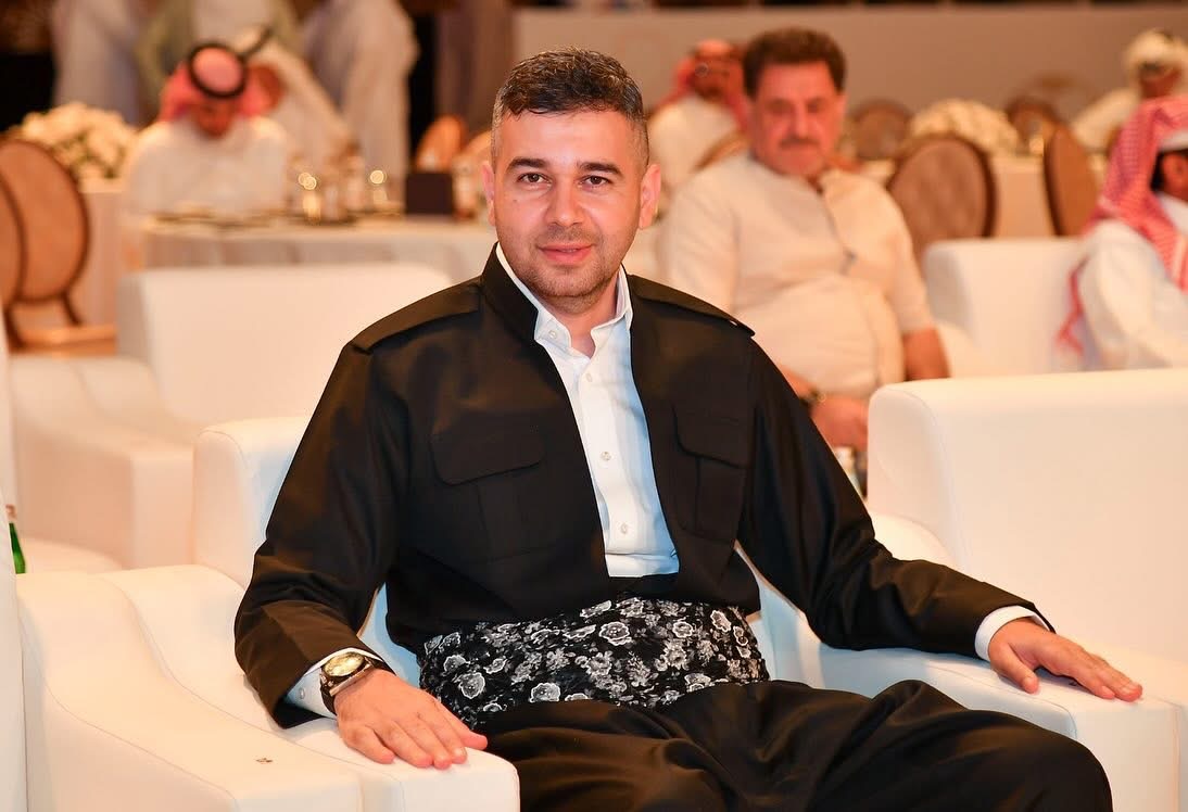 استقبال منتخبنا الأولمبي لحظة وصوله للفندق بعد الفوز على المنتخب السعودي وصدارته للمجموعة.